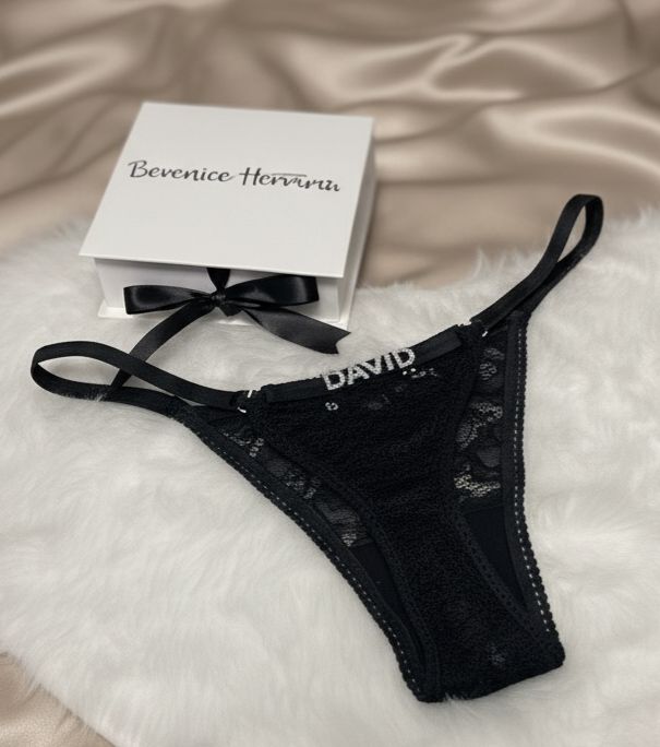 Tanga Cindy con perlas